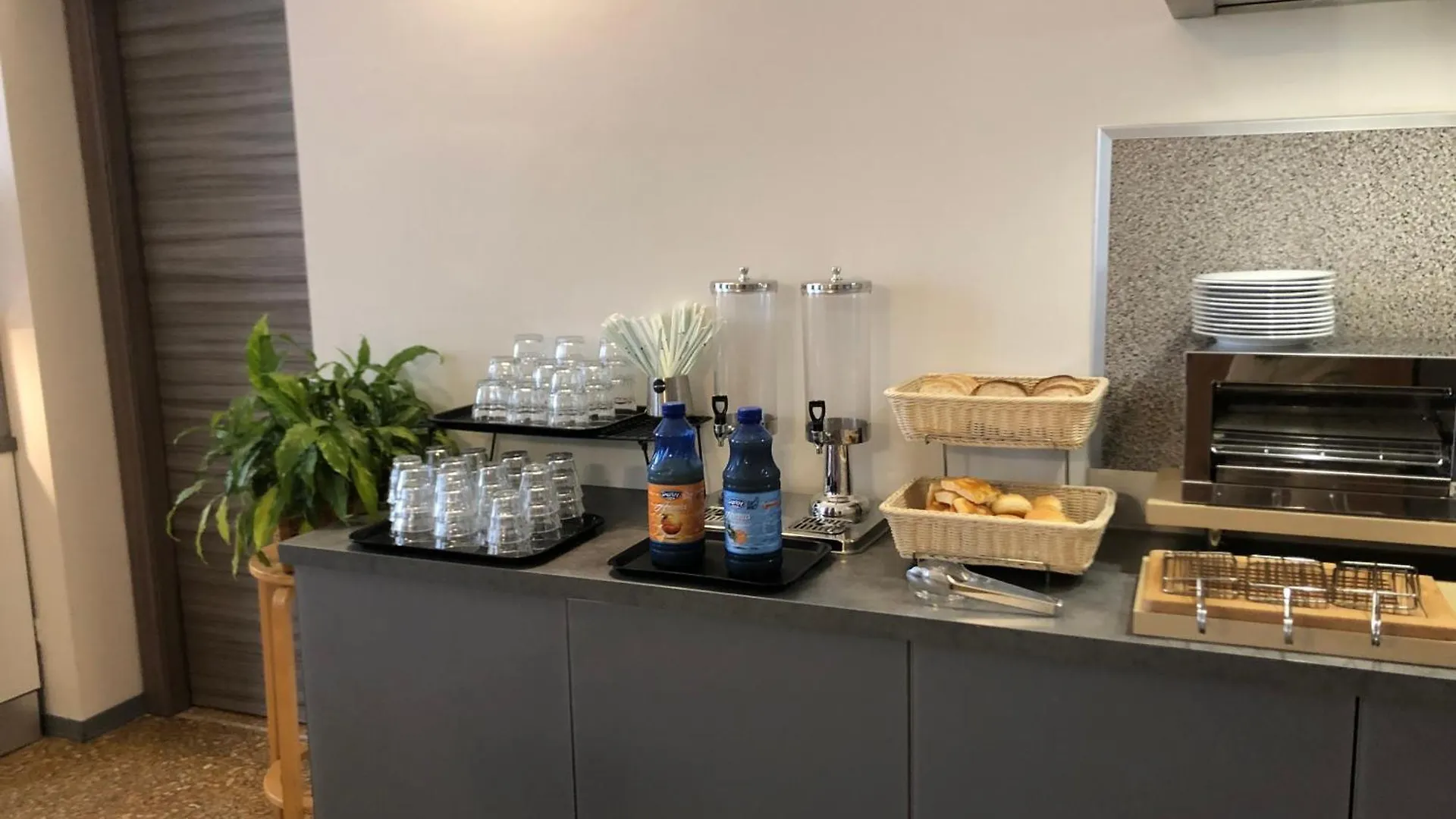 Hotel Cairoli Genua