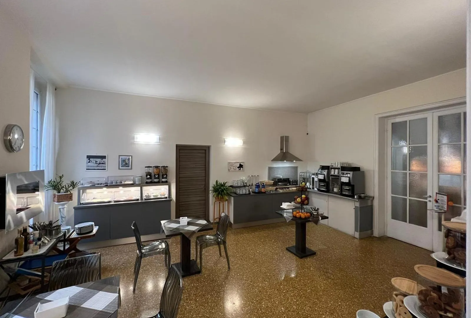 Hotel Cairoli Genoa