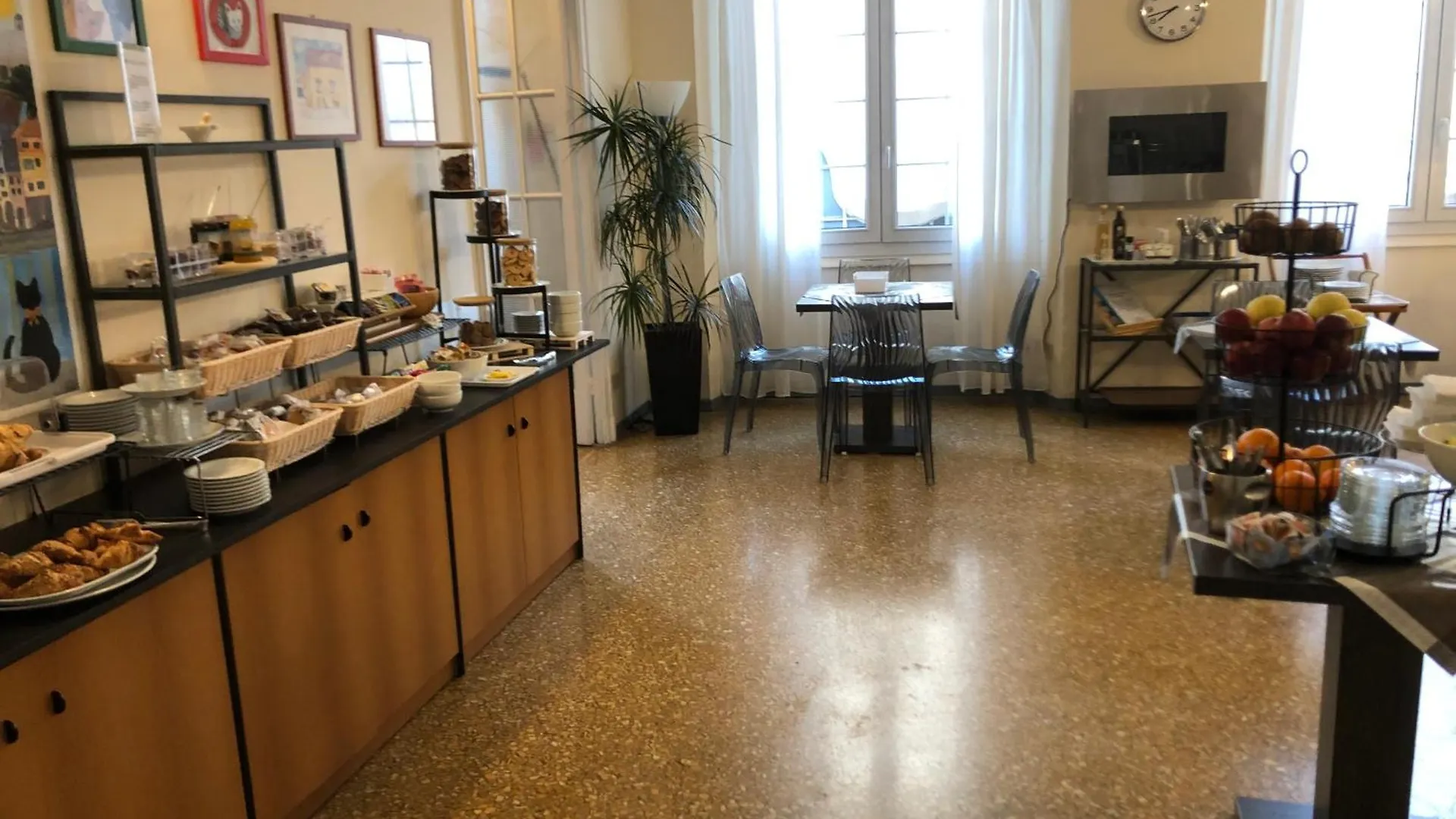 Hotel Cairoli Genoa